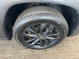 Toyota Starlet Cross 1.5 XS auto - Image 17