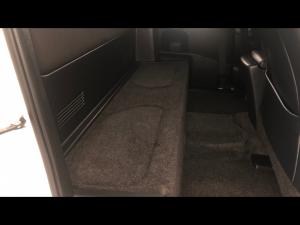 Toyota Hilux 2.8GD-6 Xtra cab Legend manual - Image 12