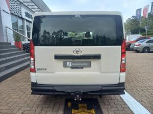 Toyota Quantum 2.8 LWB crew cab manual - Image 5