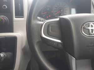 Toyota Quantum 2.8 LWB crew cab manual - Image 9