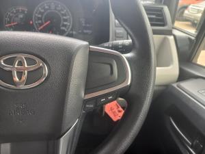 Toyota Quantum 2.8 LWB crew cab manual - Image 10