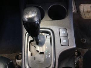 Toyota Hilux 2.8GD-6 Xtra cab 4x4 Legend 50 auto - Image 12