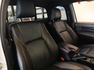 Toyota Hilux 2.8GD-6 Xtra cab 4x4 Legend 50 auto - Image 16