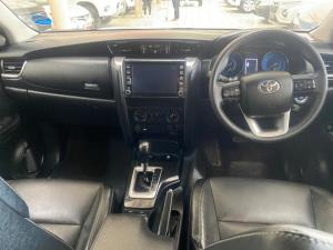 Toyota Fortuner 2.4GD-6 4X4 automatic - Image 6