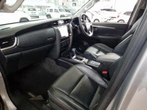Toyota Fortuner 2.4GD-6 Raised Body automatic - Image 7