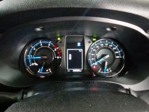 Toyota Hilux 2.8 GD-6 RB Legend 4X4 automaticD/C - Image 11