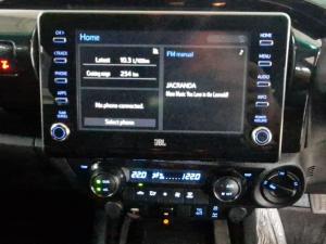 Toyota Hilux 2.8 GD-6 RB Legend 4X4 automaticD/C - Image 13