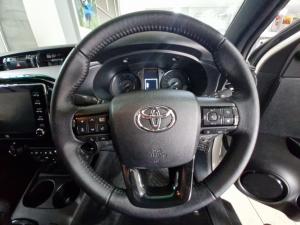 Toyota Hilux 2.8 GD-6 RB Legend 4X4 automaticD/C - Image 8