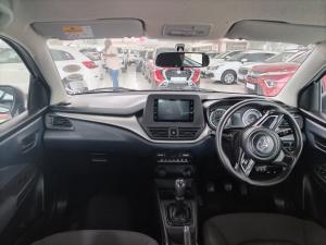 Toyota Starlet Cross 1.5XR automatic - Image 6