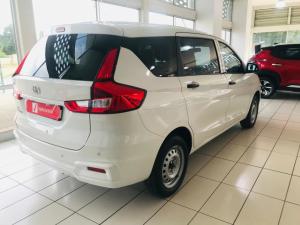 Toyota Rumion 1.5 S - Image 2