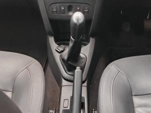 Renault Sandero 900T Stepway PLUS/TECHROAD - Image 11