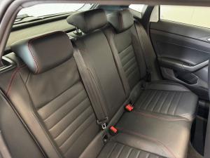 Volkswagen Polo 2.0 GTI DSG - Image 9