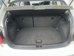 Volkswagen Polo hatch 1.0TSI Comfortline - Image 10