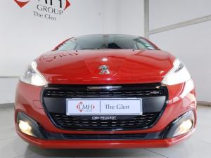 Peugeot 208 1.2T GT Line auto - Image 2