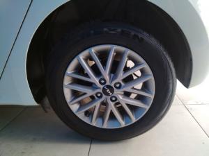 Kia Rio hatch 1.2 LS - Image 12