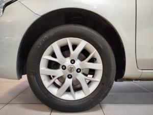 Nissan Almera 1.5 Acenta auto - Image 14