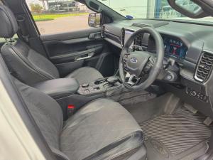 Ford Everest 3.0TD V6 4WD Platinum - Image 12