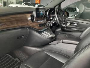 Mercedes-Benz V-Class V250d Avantgarde AMG Line - Image 12