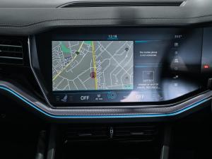 Volkswagen Touareg V6 TDI Executive R-Line - Image 22