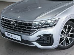 Volkswagen Touareg V6 TDI Executive R-Line - Image 4