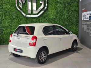 Toyota Etios hatch 1.5 Xs Sport - Image 4