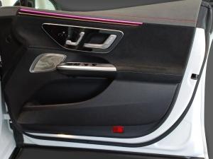 Mercedes-Benz EQE sedan EQE43 4Matic sedan - Image 17