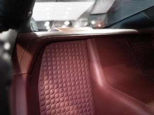 Aston Martin Vanquish coupe - Image 8