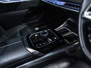 BMW 7 Series 740i - Image 20
