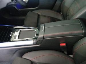 Mercedes-Benz GLA GLA200 Progressive - Image 12