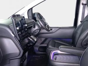 Hyundai Staria 2.2D Luxury - Image 14
