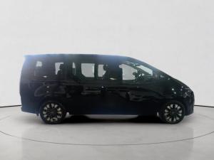 Hyundai Staria 2.2D Luxury - Image 8