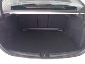 Mercedes-Benz C-Class C200 Avantgarde - Image 10