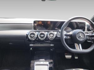 Mercedes-Benz CLA CLA220d Progressive - Image 11