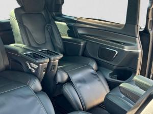 Mercedes-Benz V-Class V300d Exclusive - Image 11