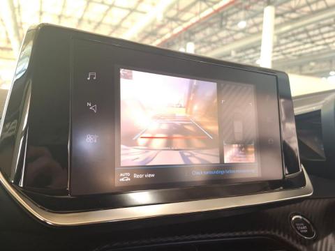 Image Peugeot 208 1.2T Allure manual