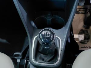 Volkswagen Polo Vivo hatch 1.4 Comfortline - Image 17