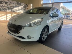 Peugeot 208 5-door 1.6 Allure auto - Image 3