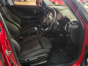 MINI Hatch Cooper Hatch 5-door - Image 11