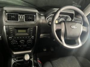 Mahindra Pik Up 2.2CRDe double cab S6 auto - Image 5