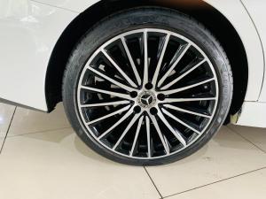 Mercedes-Benz C-Class C220d Avantgarde - Image 7