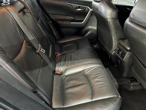 Toyota RAV4 2.0 GX auto - Image 5