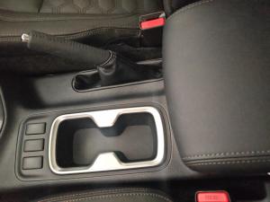 Nissan Navara 2.5DDTi double cab Stealth 4x4 - Image 17