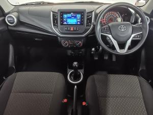 Toyota Vitz 1.0 XR manual - Image 10