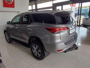 Toyota Fortuner 2.4GD-6 auto - Image 4