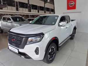 Nissan Navara 2.5DDTi double cab LE Plus 4x4 - Image 1