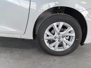 Suzuki Swift 1.2 GL+ manual - Image 9