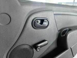 Nissan NP200 1.5dCi safety pack - Image 17