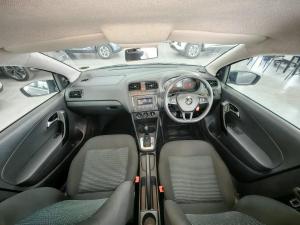 Volkswagen Polo Vivo hatch 1.6 Comfortline auto - Image 9