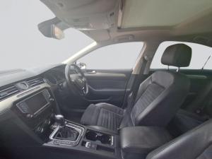 Volkswagen Passat 2.0 TSI R-LINE DSG - Image 3
