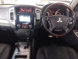 Mitsubishi Pajero 5-door 3.2DI-D GLS - Image 14